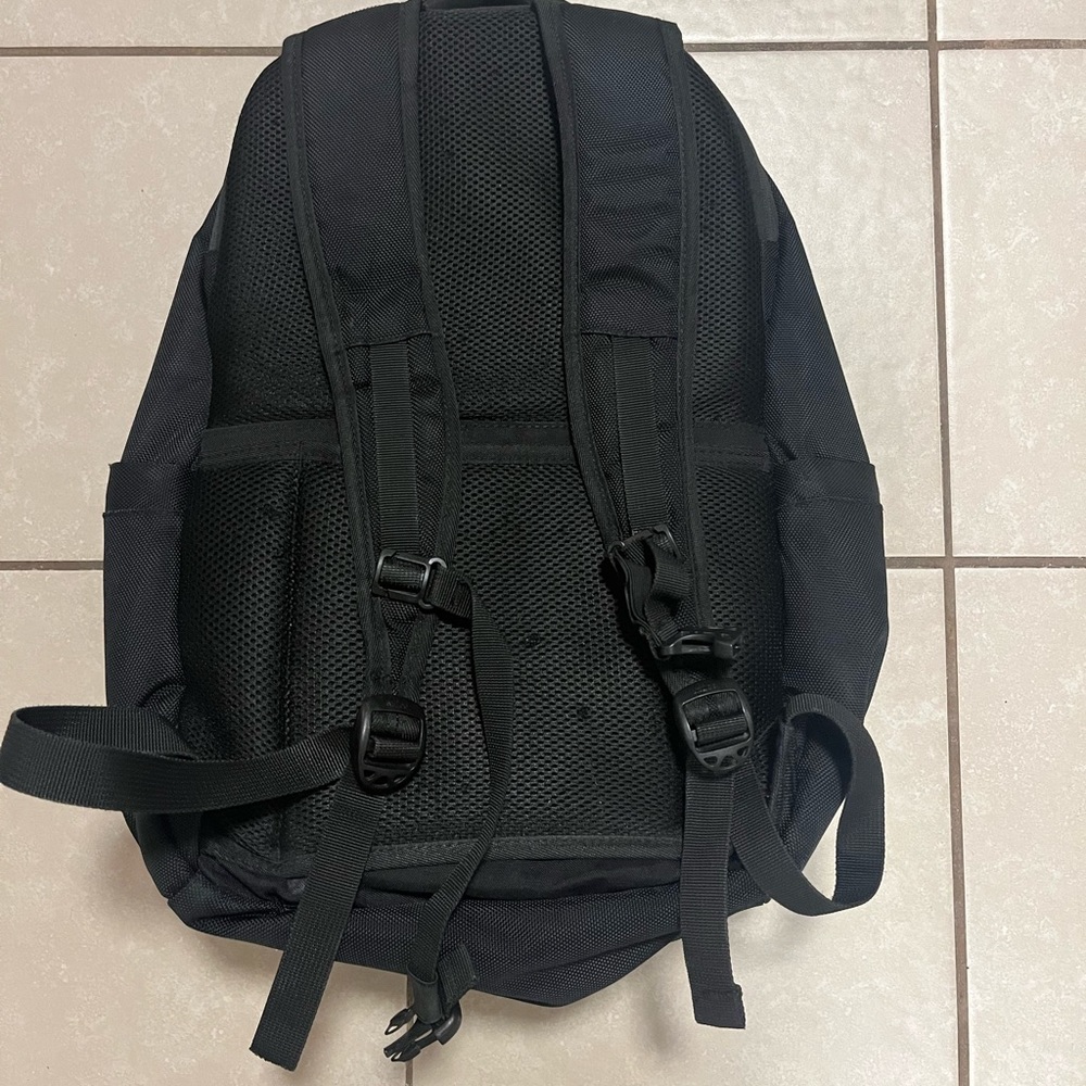 Kenneth Cole Backpack - Picture 2 of 9